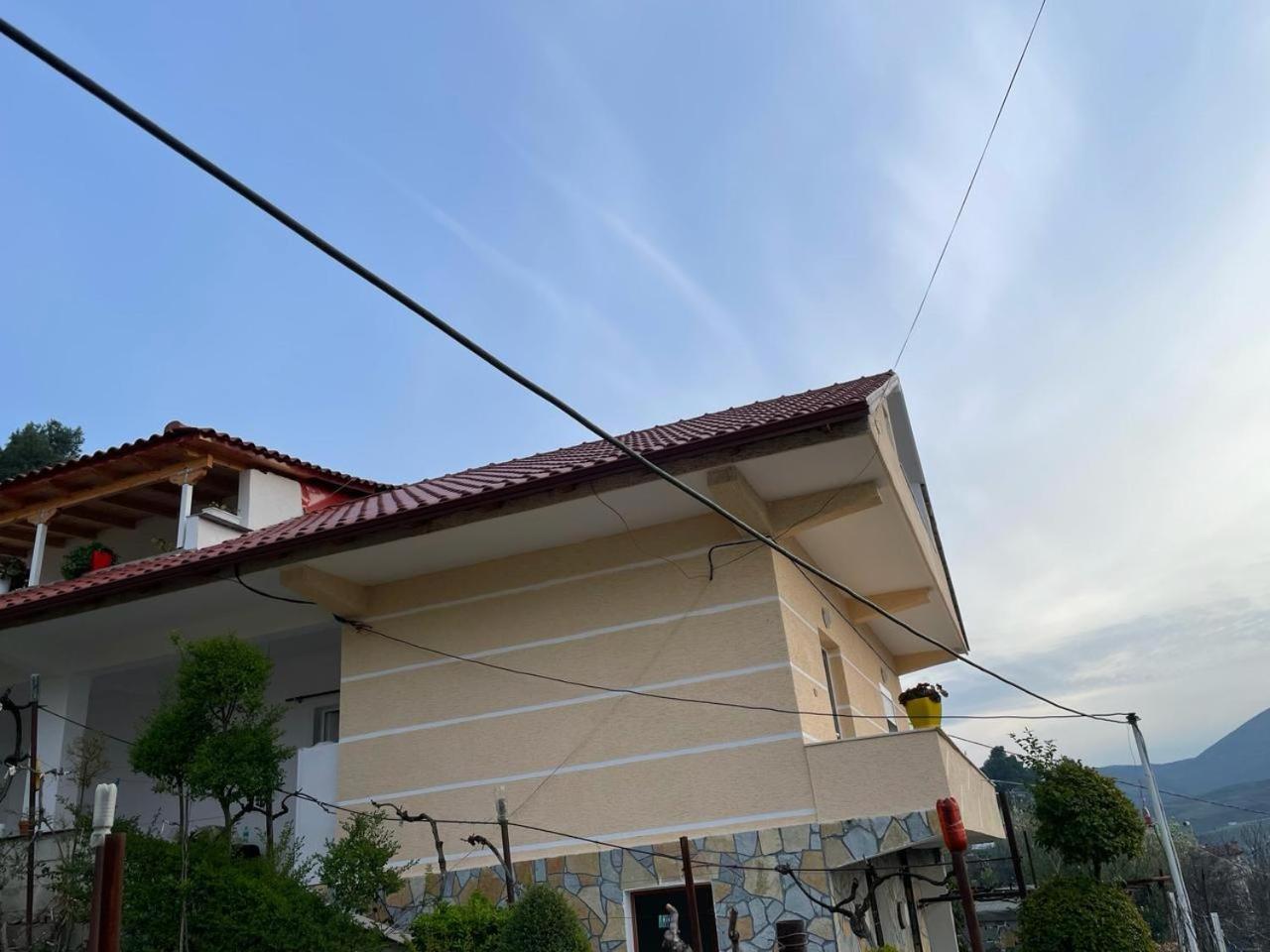 Guesthouse & Hospitality Μπεράτ Εξωτερικό φωτογραφία