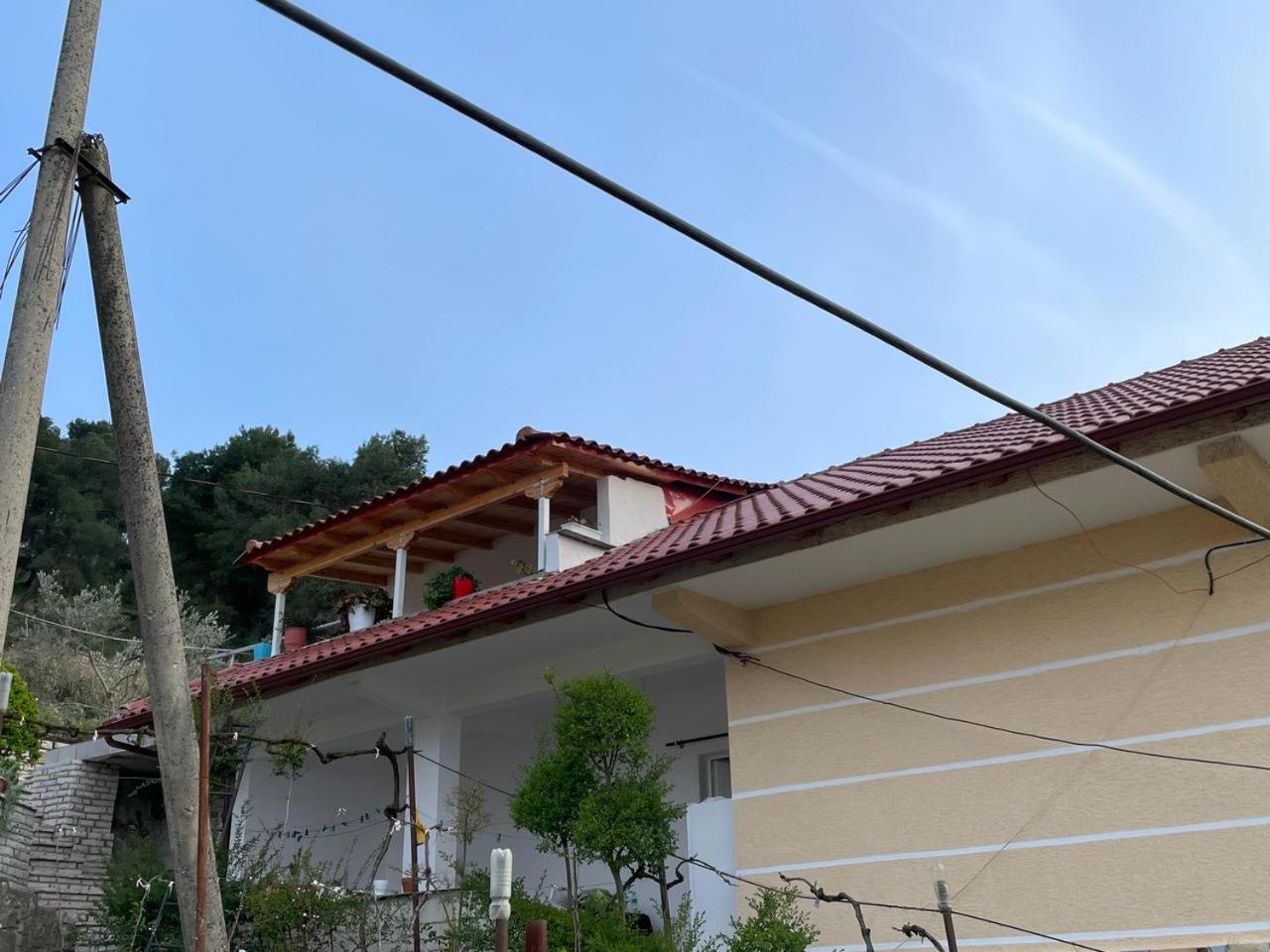 Guesthouse & Hospitality Μπεράτ Εξωτερικό φωτογραφία
